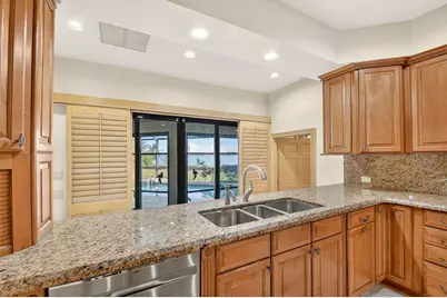 2410 Embassy Drive, West Palm Beach, FL 33401 - Photo 10