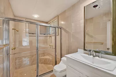 2410 Embassy Drive, West Palm Beach, FL 33401 - Photo 24