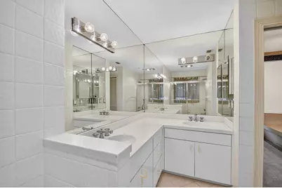 2410 Embassy Drive, West Palm Beach, FL 33401 - Photo 30