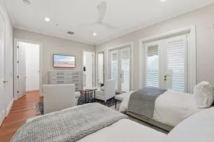 921 Osceola Dr, Boca Raton, FL 33432 - Photo 8