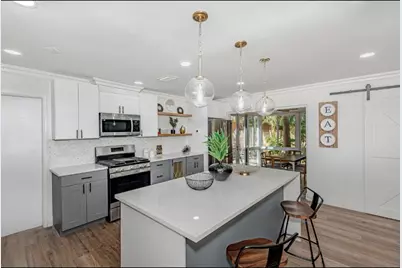 2585 SE 4th Street, Pompano Beach, FL 33062 - Photo 4