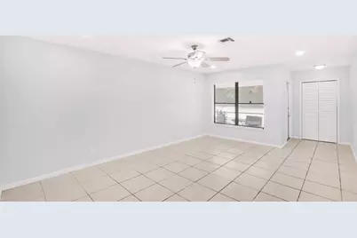 7106 NW 80th Avenue, Tamarac, FL 33321 - Photo 2