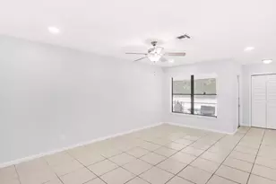 7106 NW 80th Ave, Tamarac, FL 33321 - Photo 2