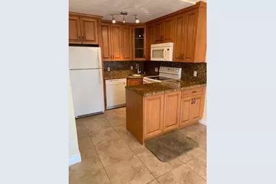 1907 NE 2nd Street #6, Deerfield Beach, FL 33441 - Photo 2