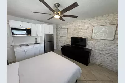 805 NE 23rd Drive, Wilton Manors, FL 33305 - Photo 6