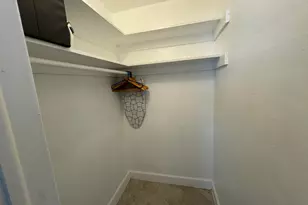 805 NE 23rd Dr, Wilton Manors, FL 33305 - Photo 10