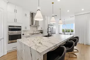 655 Hookline Cir, Loxahatchee, FL 33470 - Photo 2