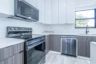 2725 NW 7th St, Fort Lauderdale, FL 33311 - Photo 32