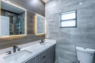 2725 NW 7th St, Fort Lauderdale, FL 33311 - Photo 34