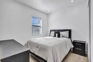 3661 NE 8th Ave, Oakland Park, FL 33334 - Photo 14