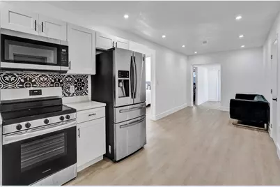 3661 NE 8th Avenue, Oakland Park, FL 33334 - Photo 6