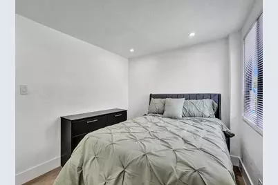 3661 NE 8th Avenue, Oakland Park, FL 33334 - Photo 12