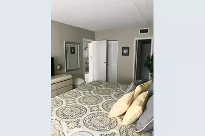 1010 Country Club Drive #206, Margate, FL 33063 - Photo 8