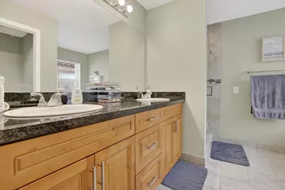 495 Carrington Lane, Weston, FL 33326 - Photo 12