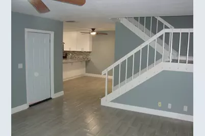 594 Springdale Circle #59-d, Palm Springs, FL 33461 - Photo 6