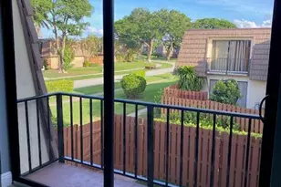 594 Springdale Cir, Palm Springs, FL 33461 - Photo 44