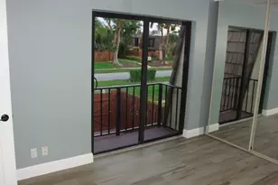 594 Springdale Cir, Palm Springs, FL 33461 - Photo 26