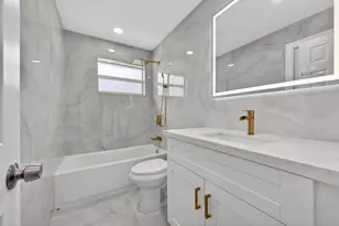 933 SE 2nd St, Belle Glade, FL 33430 - Photo 14