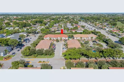 5636 NW 58th Lane, Tamarac, FL 33319 - Photo 10