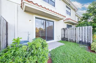 5636 NW 58th Ln, Tamarac, FL 33319 - Photo 48