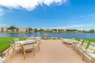 7449 Fairfax Dr, Tamarac, FL 33321 - Photo 54