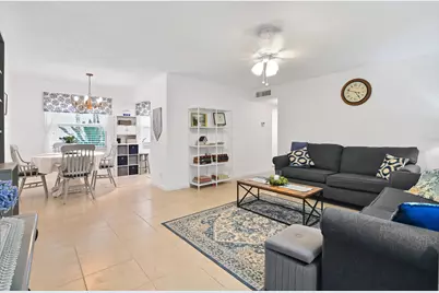 389 Capri, Delray Beach, FL 33484 - Photo 8