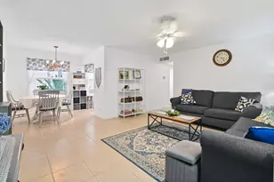 389 Capri, Delray Beach, FL 33484 - Photo 8