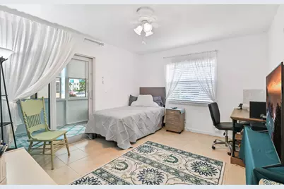 389 Capri, Delray Beach, FL 33484 - Photo 16