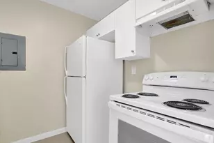 1141 Lake Victoria Dr, West Palm Beach, FL 33411 - Photo 10