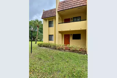 912 SW 9th St Circle SW #101, Boca Raton, FL 33486 - Photo 2