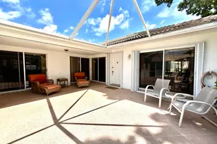 604 Silverleaf Oak Ct, Palm Beach Gardens, FL 33410 - Photo 2