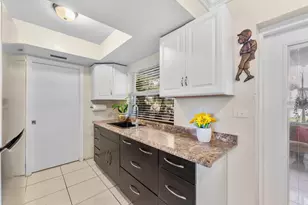 5713 NW 84th Terrace, Tamarac, FL 33321 - Photo 10