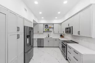 5082 Lake Catalina Dr, Boca Raton, FL 33496 - Photo 6