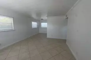 8 SE 19th Ave, Pompano Beach, FL 33060 - Photo 2