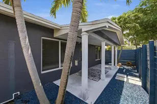 3690 NE 16th Ave, Oakland Park, FL 33334 - Photo 4