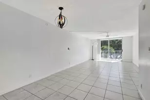 500 Executive Center Dr, West Palm Beach, FL 33401 - Photo 8