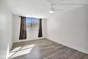 500 Executive Center Dr, West Palm Beach, FL 33401 - Photo 20