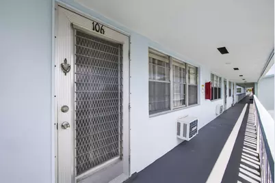 106 Camden E, West Palm Beach, FL 33417 - Photo 6