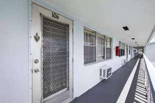 106 Camden E, West Palm Beach, FL 33417 - Photo 6