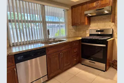 11741 NW 30th Place, Sunrise, FL 33323 - Photo 2