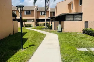 139 Sparrow Dr, Royal Palm Beach, FL 33411 - Photo 22