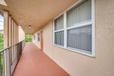 7301 NW 1st Street #402, Margate, FL 33063 - Photo 4