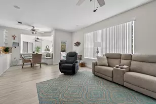 527 NW Bellworth Pl, Jensen Beach, FL 34957 - Photo 22