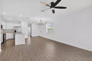 211 SE Woodbark St, Port Saint Lucie, FL 34984 - Photo 12