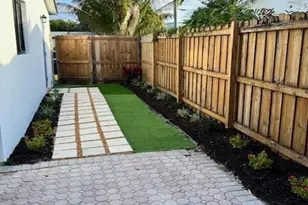 770 NW 40th St, Oakland Park, FL 33309 - Photo 8