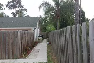 14118 Wellington Trace, Wellington, FL 33414 - Photo 2