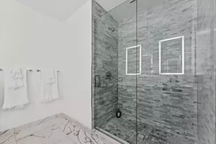 851 NE 1st Ave, Miami, FL 33132 - Photo 14