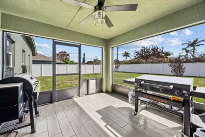 621 SE Prineville Street, Port Saint Lucie, FL 34983 - Photo 28