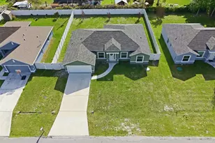 621 SE Prineville St, Port Saint Lucie, FL 34983 - Photo 32