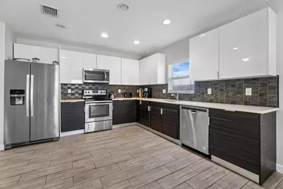 749 Tallapoosa Street, West Palm Beach, FL 33405 - Photo 2